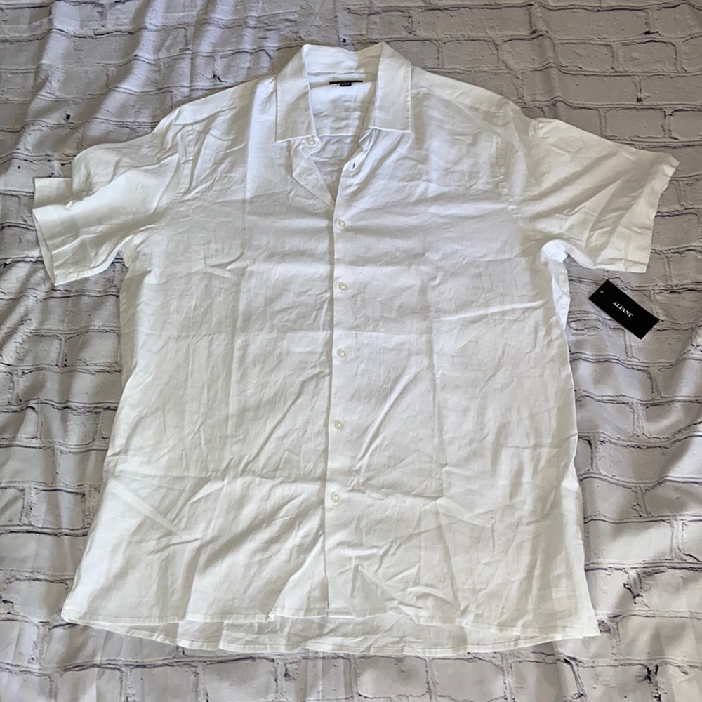 Albany Linen Short Sleeve Dress Shirt | Size: L